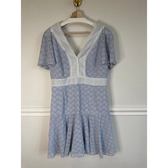 Gianni Bini Alice Lace Light Blue V Neck Eyelet Drop Waist Dress, Womens Size 12 - Picture 2 of 5